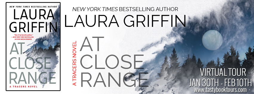 Review and Giveaway: At Close Range by Laura Griffin