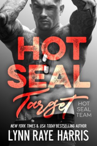 Review: HOT SEAL Target by Lynn Raye Harris